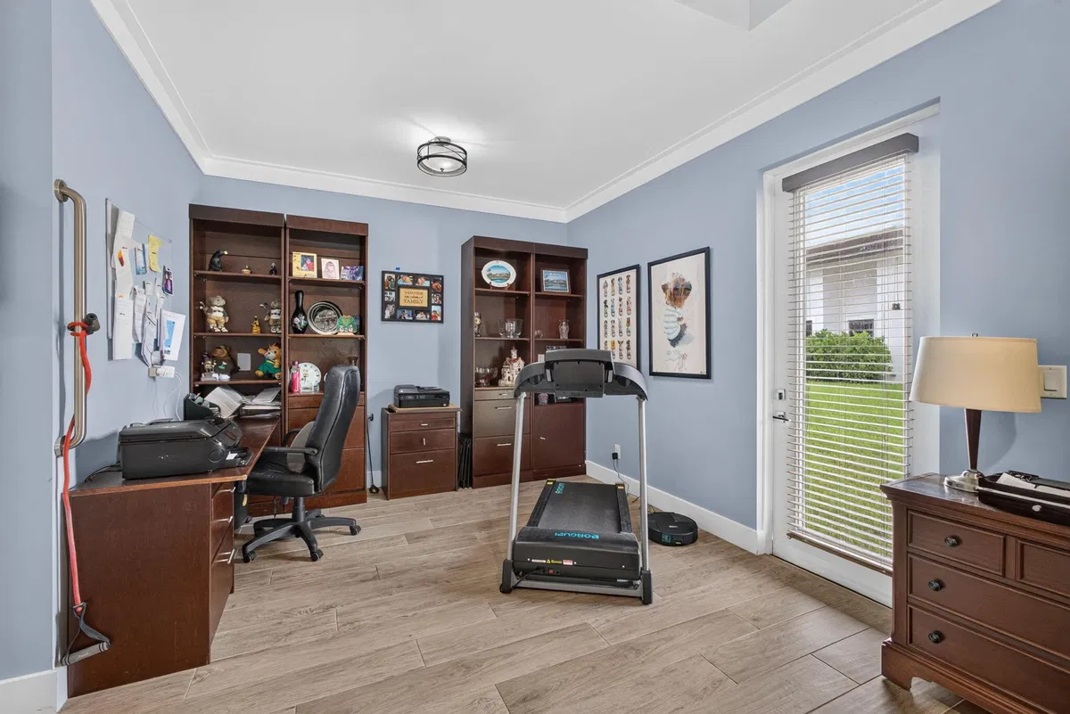  Residence photo 94