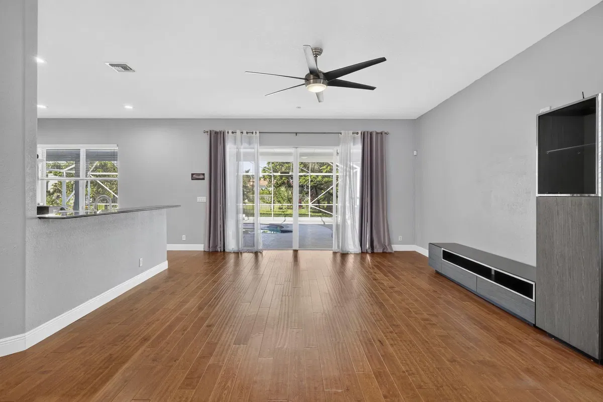  Residence photo 31