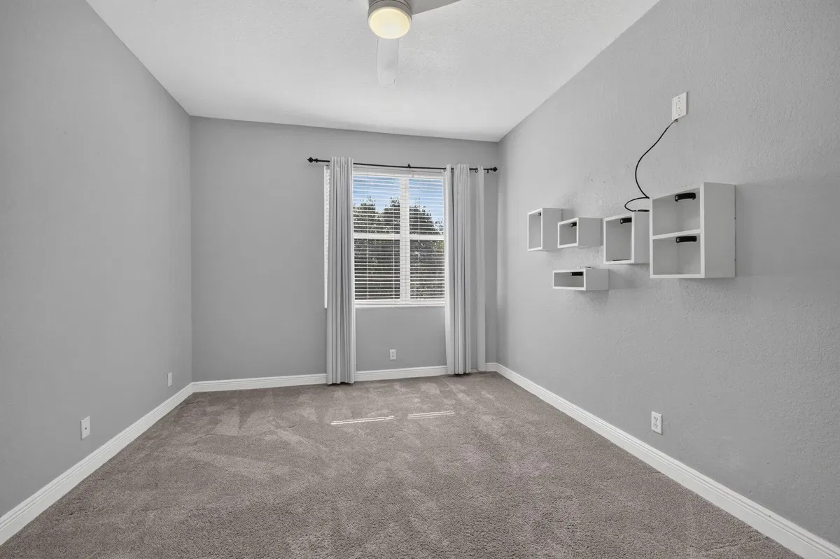  Residence photo 43