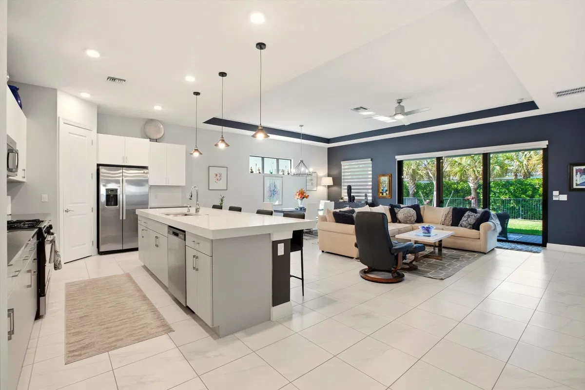 Residence photo 4