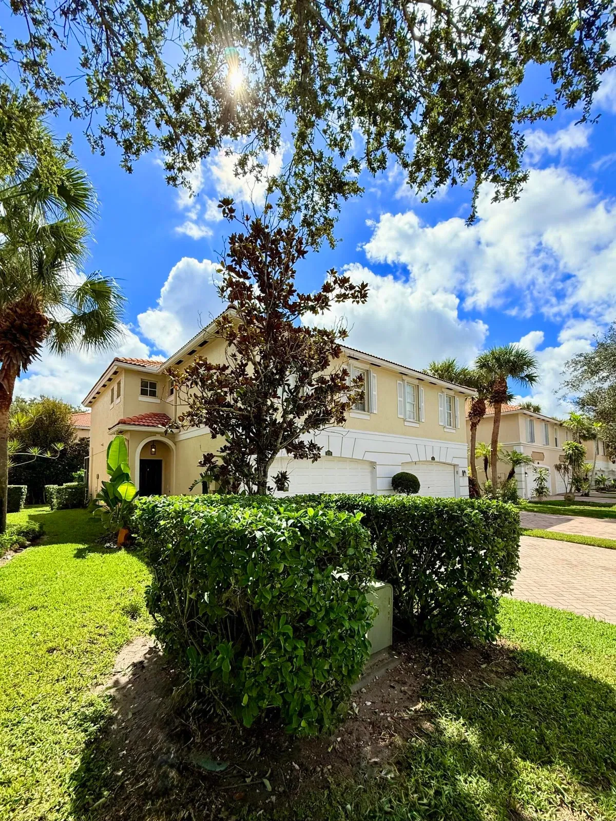 Residence photo 4