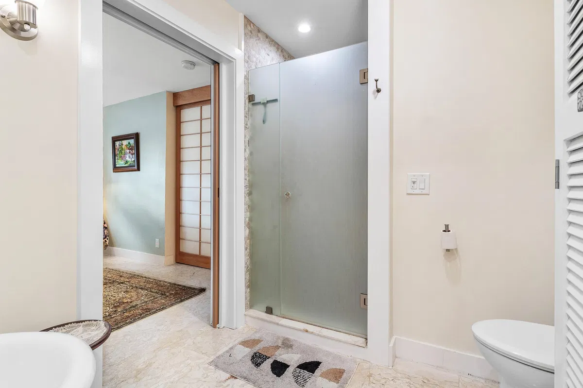 Unit 10-103 photo 16