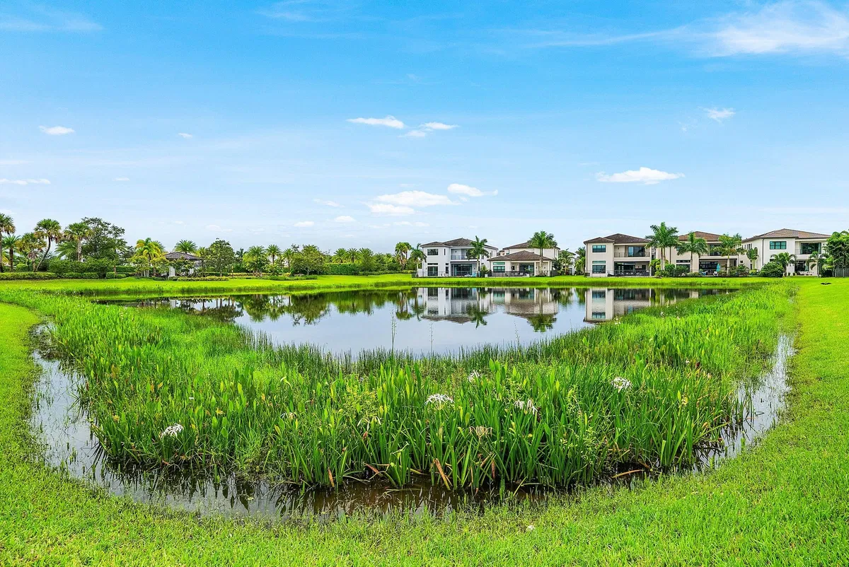 Boca Bridges Residence photo 40