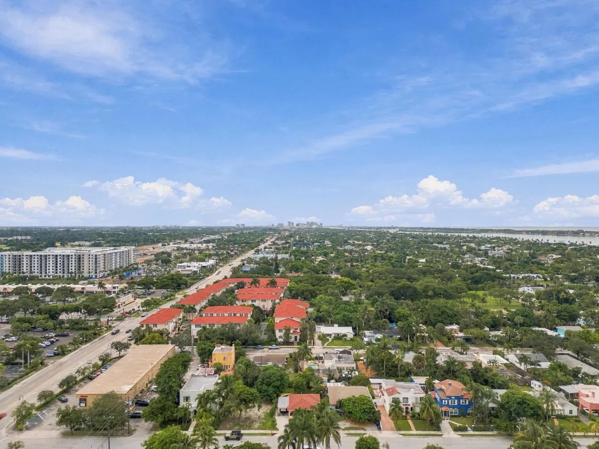 Residence photo 31