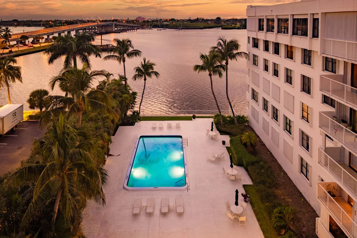 2860 S Ocean Palm Beach Unit Unit 512 photo 13