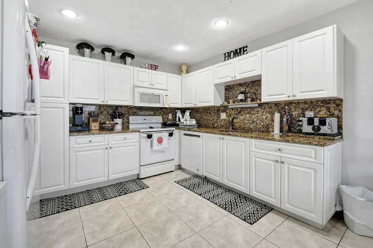  Unit 203 photo 34