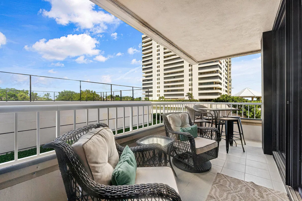 Singer Island Unit 3N photo 10