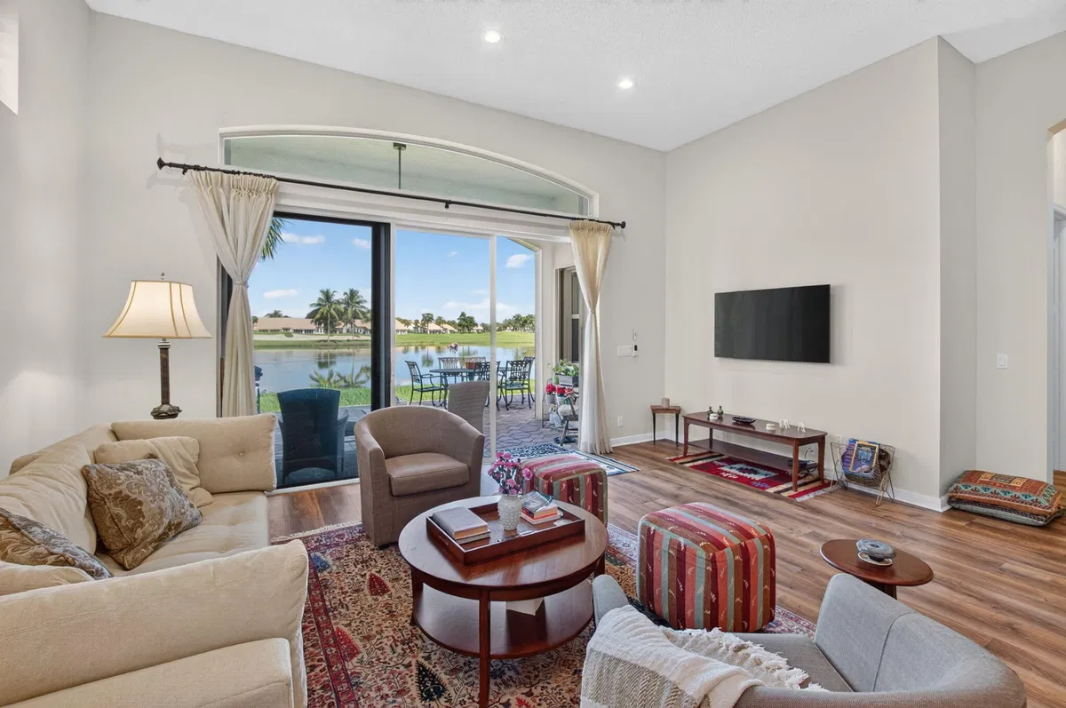 Residence photo 10