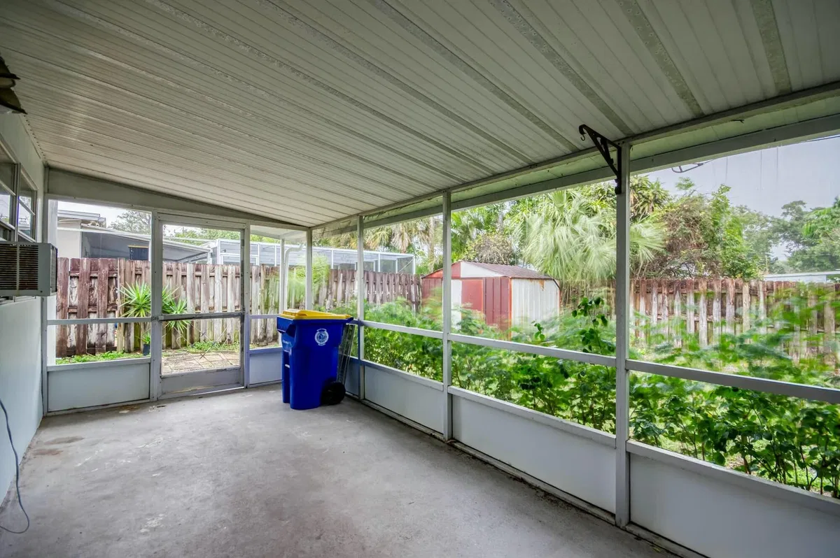 Residence photo 13