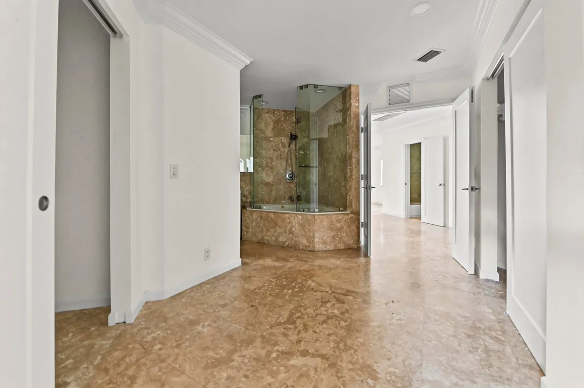 West Palm Beach Residence photo 25