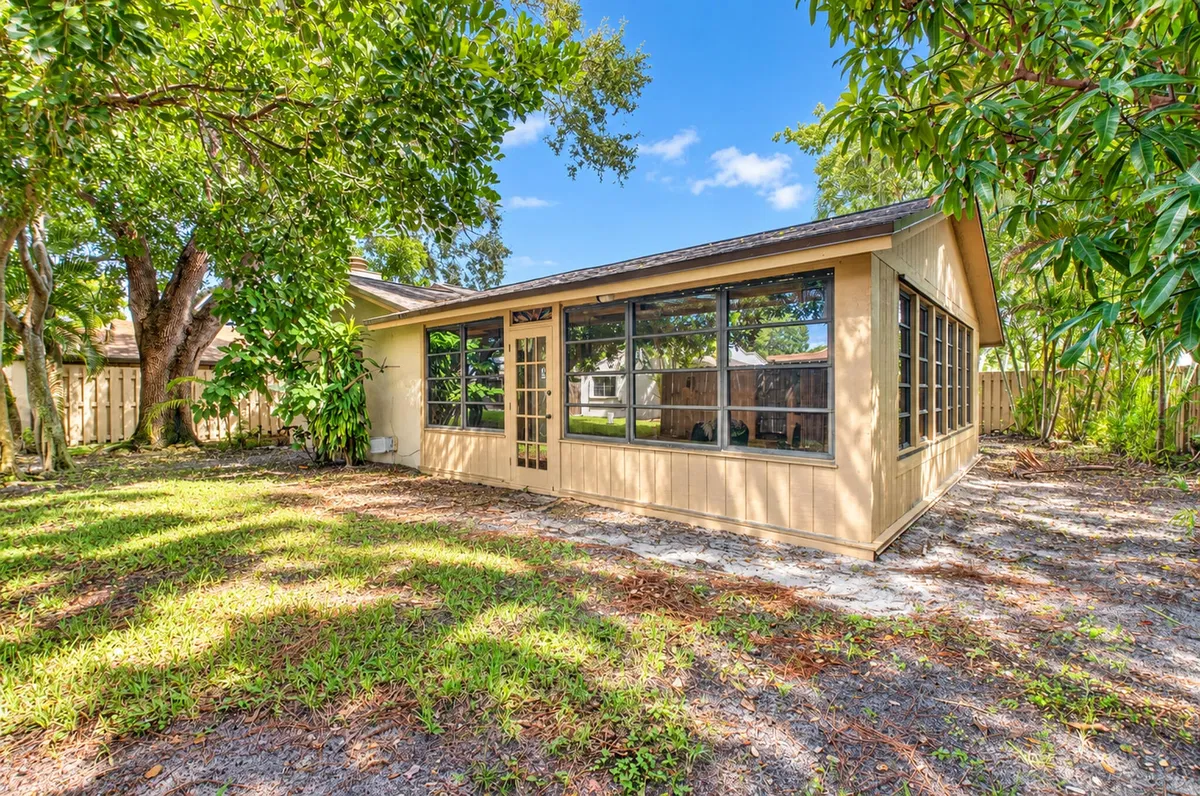 Residence photo 7