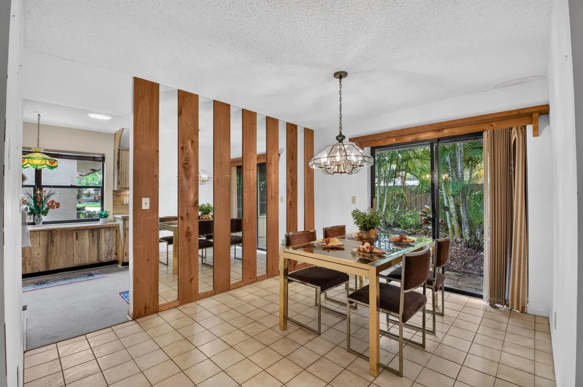 Residence photo 25