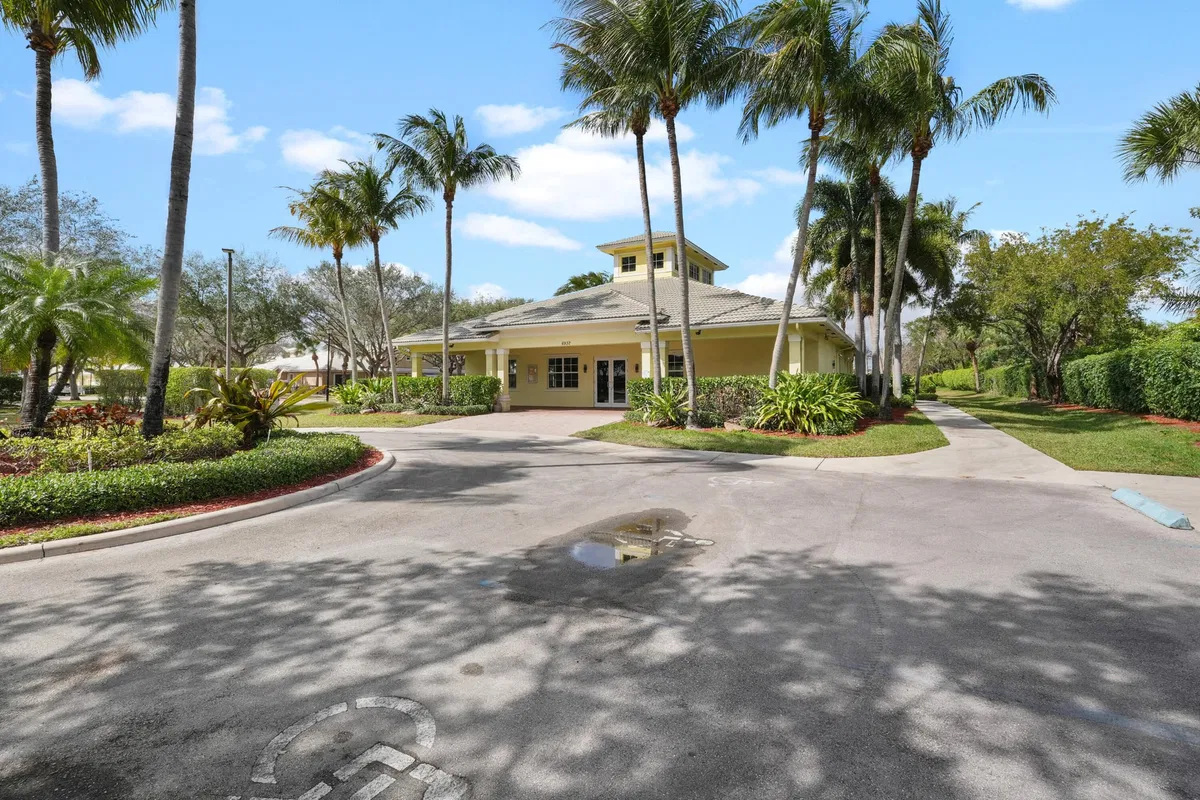 Residence photo 46