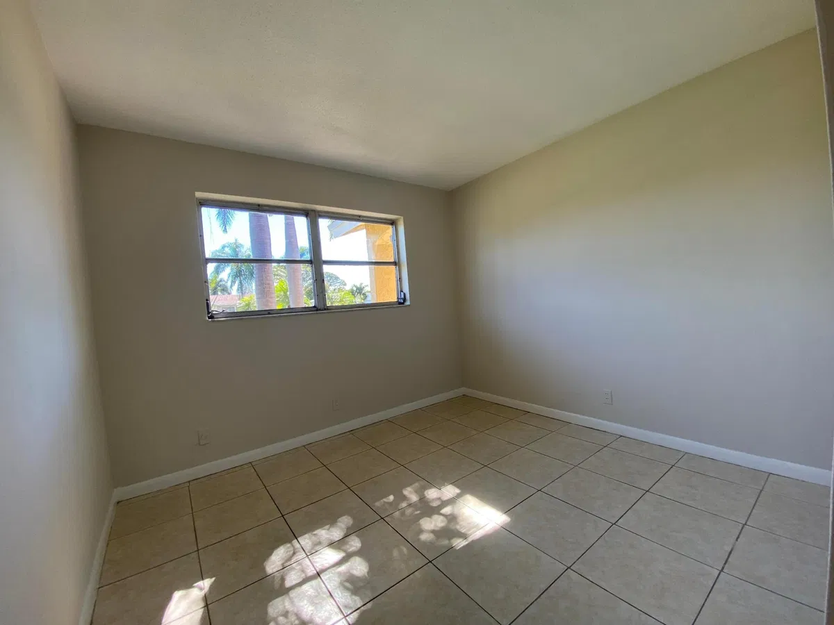 Residence photo 10