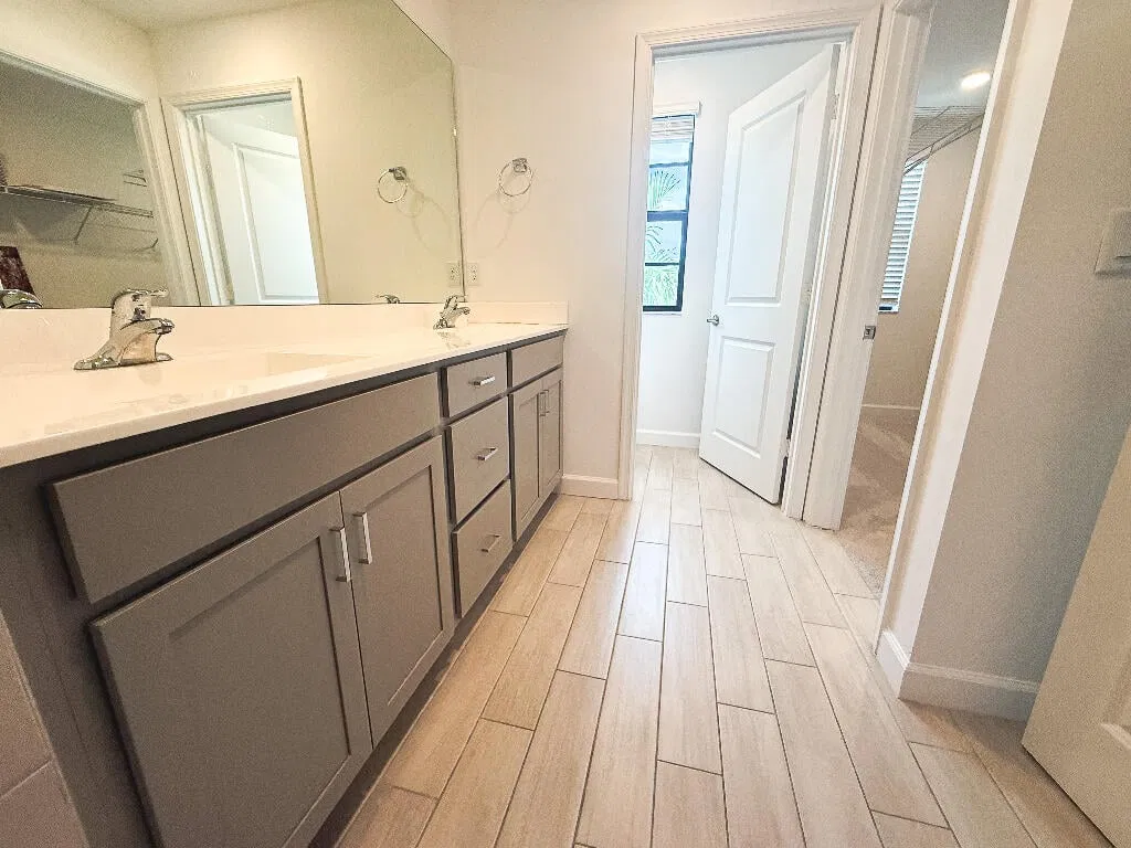 Residence photo 22