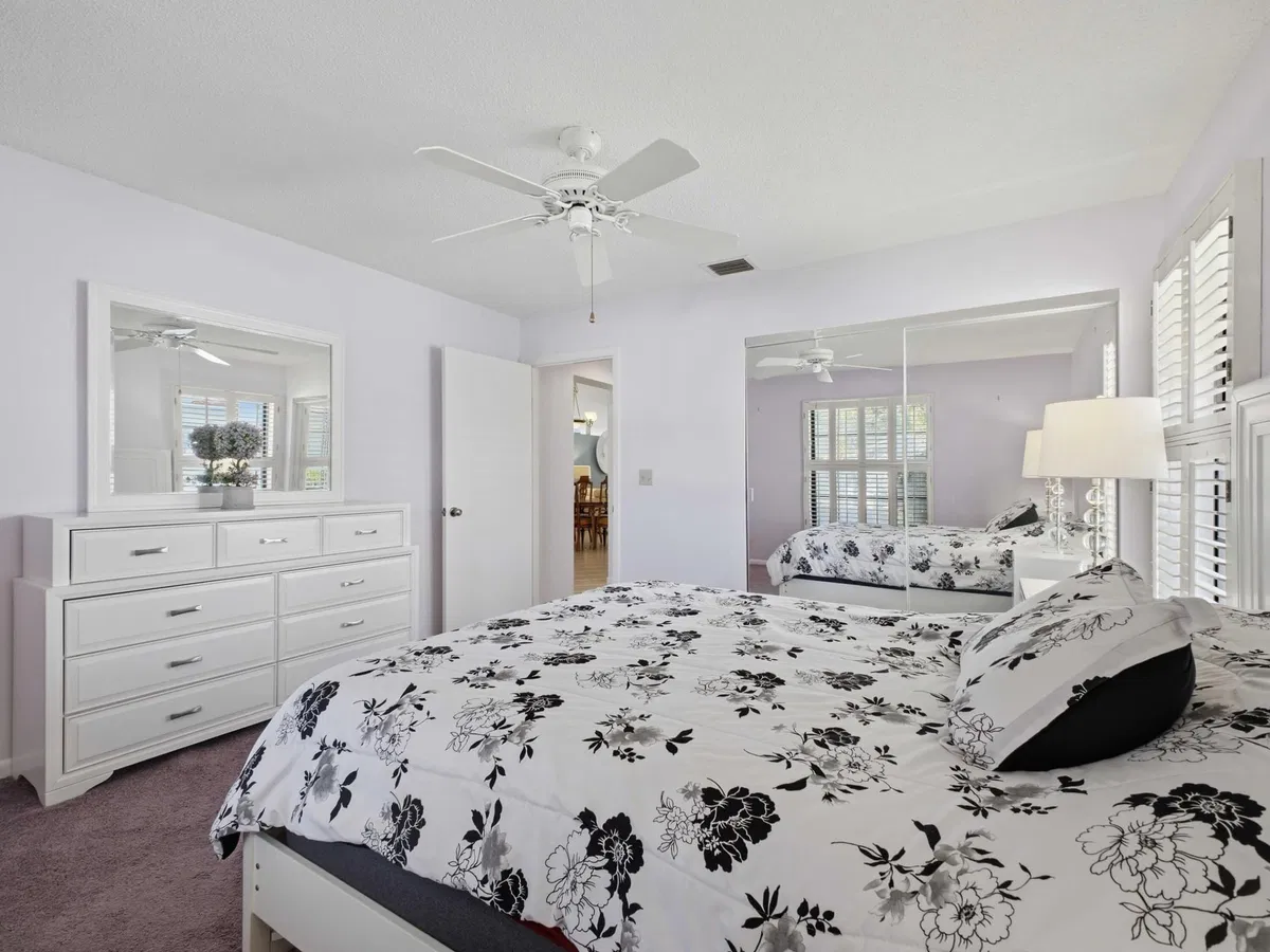 Residence photo 22