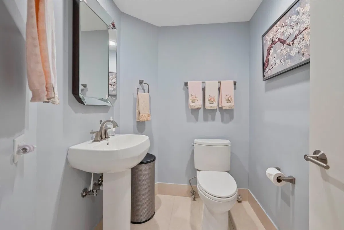 Sloan's Curve Palm Beach Unit 307N photo 13