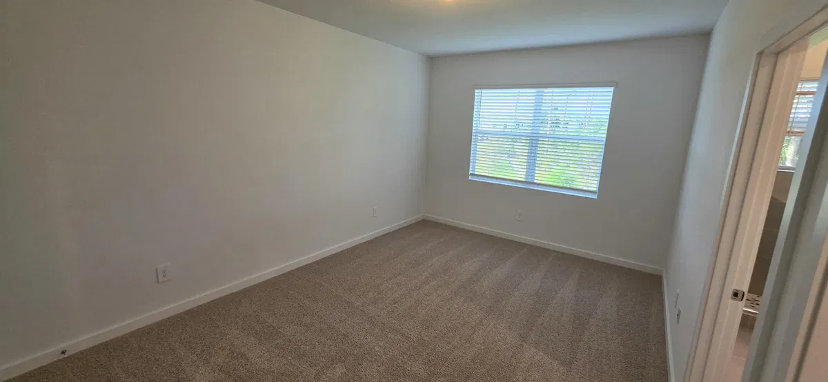 Residence photo 16