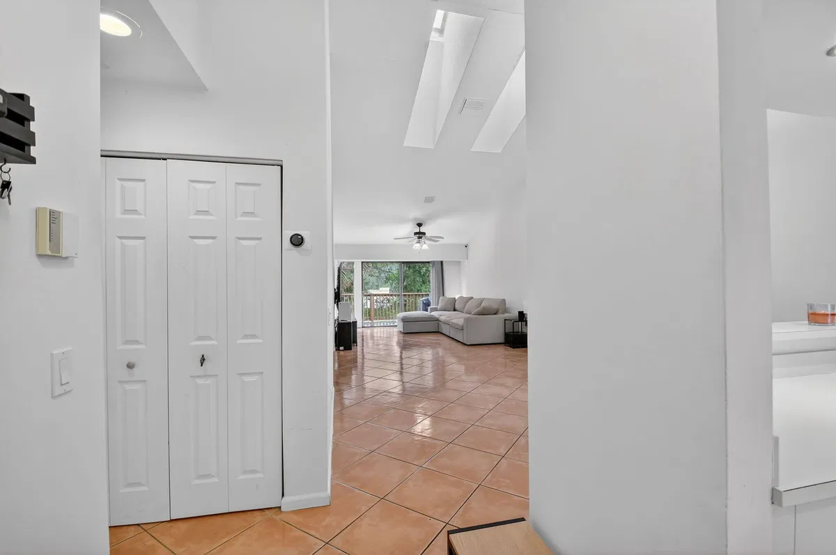 Residence photo 4