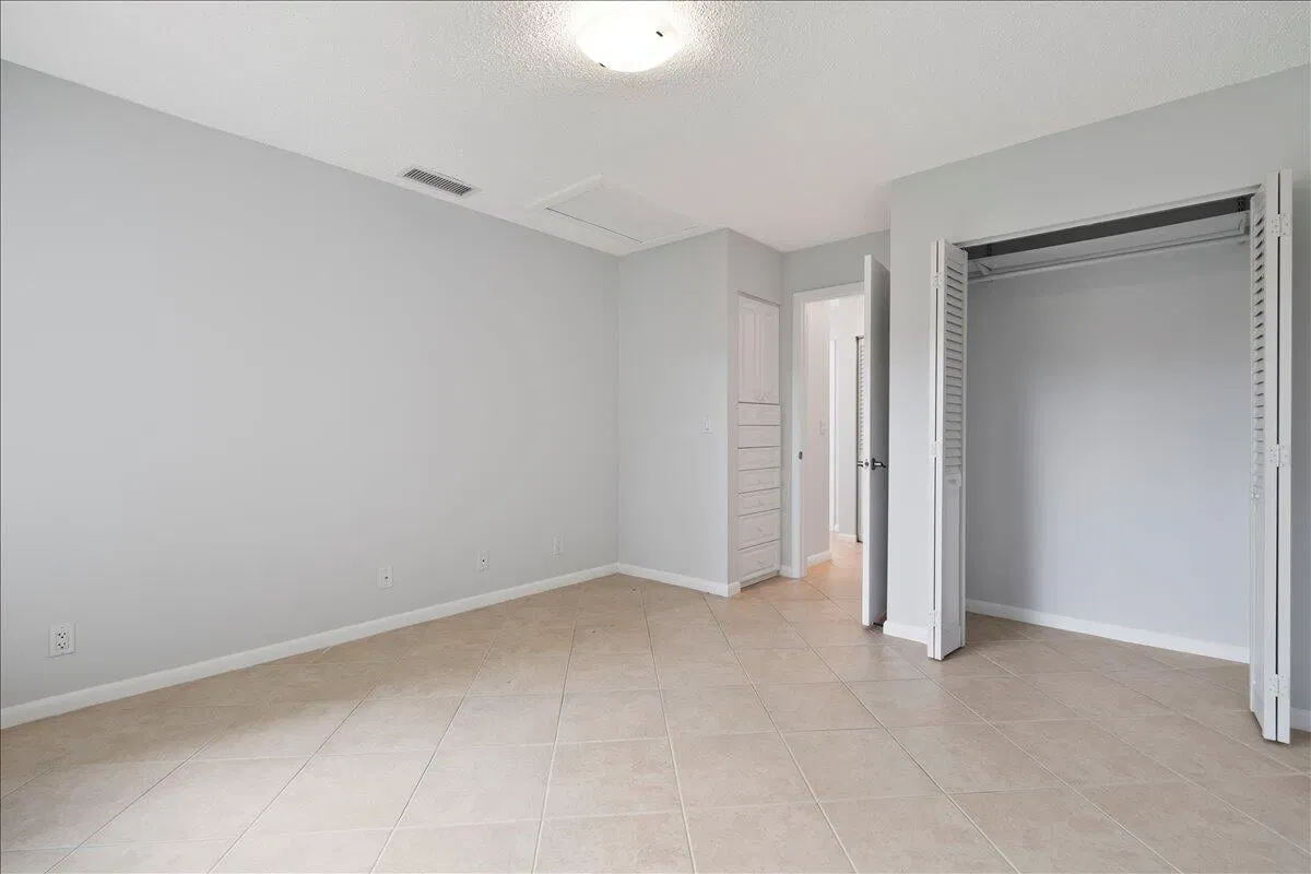 Residence photo 13