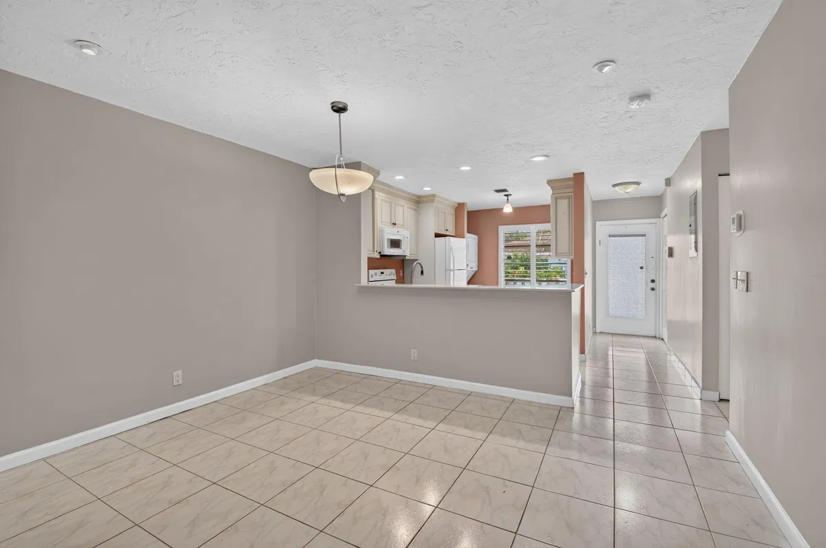 Residence photo 7