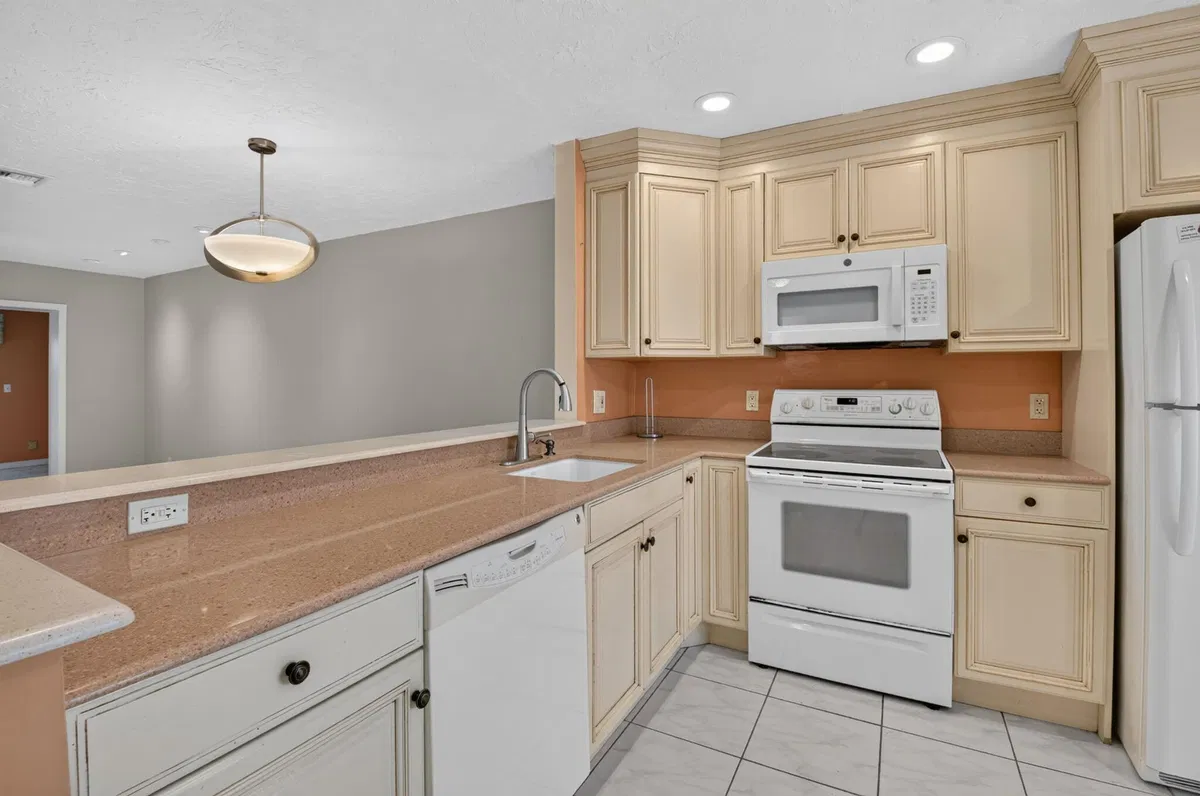 Residence photo 13