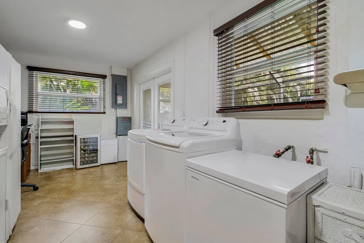 Residence photo 22