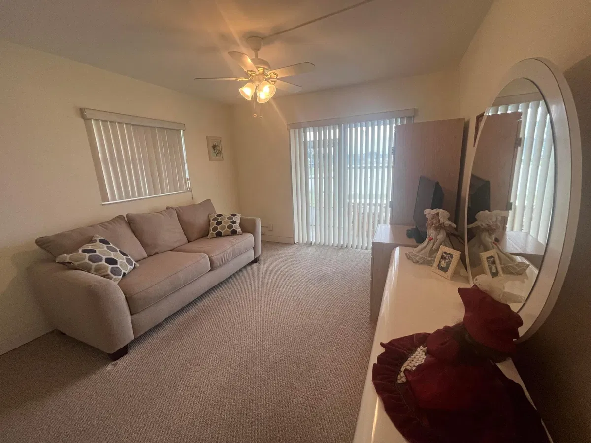 Residence photo 25