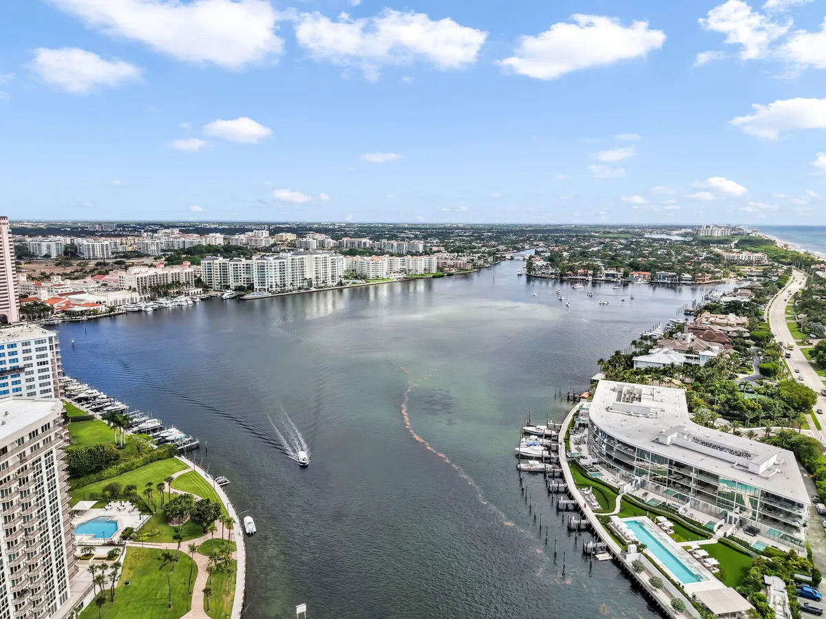 550 S Ocean Boca Residence photo 43