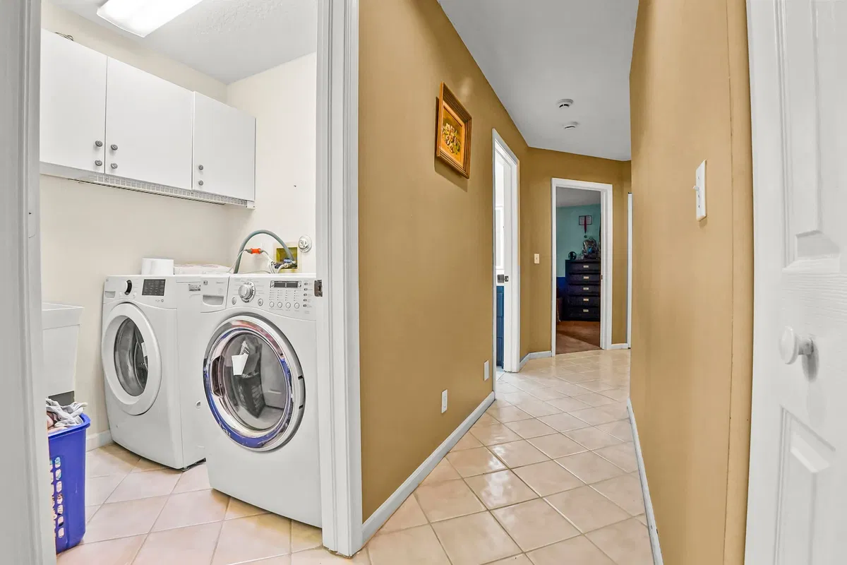 Residence photo 28