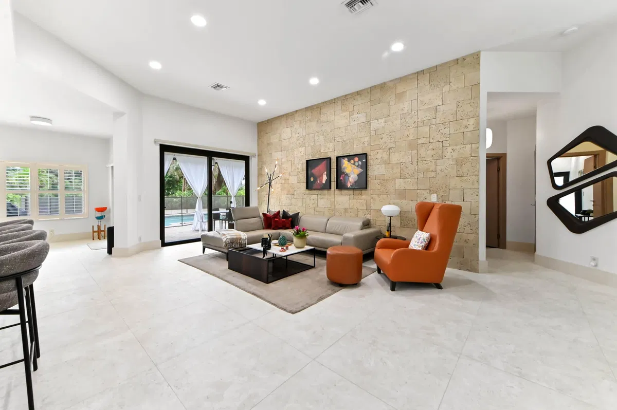 Residence photo 4