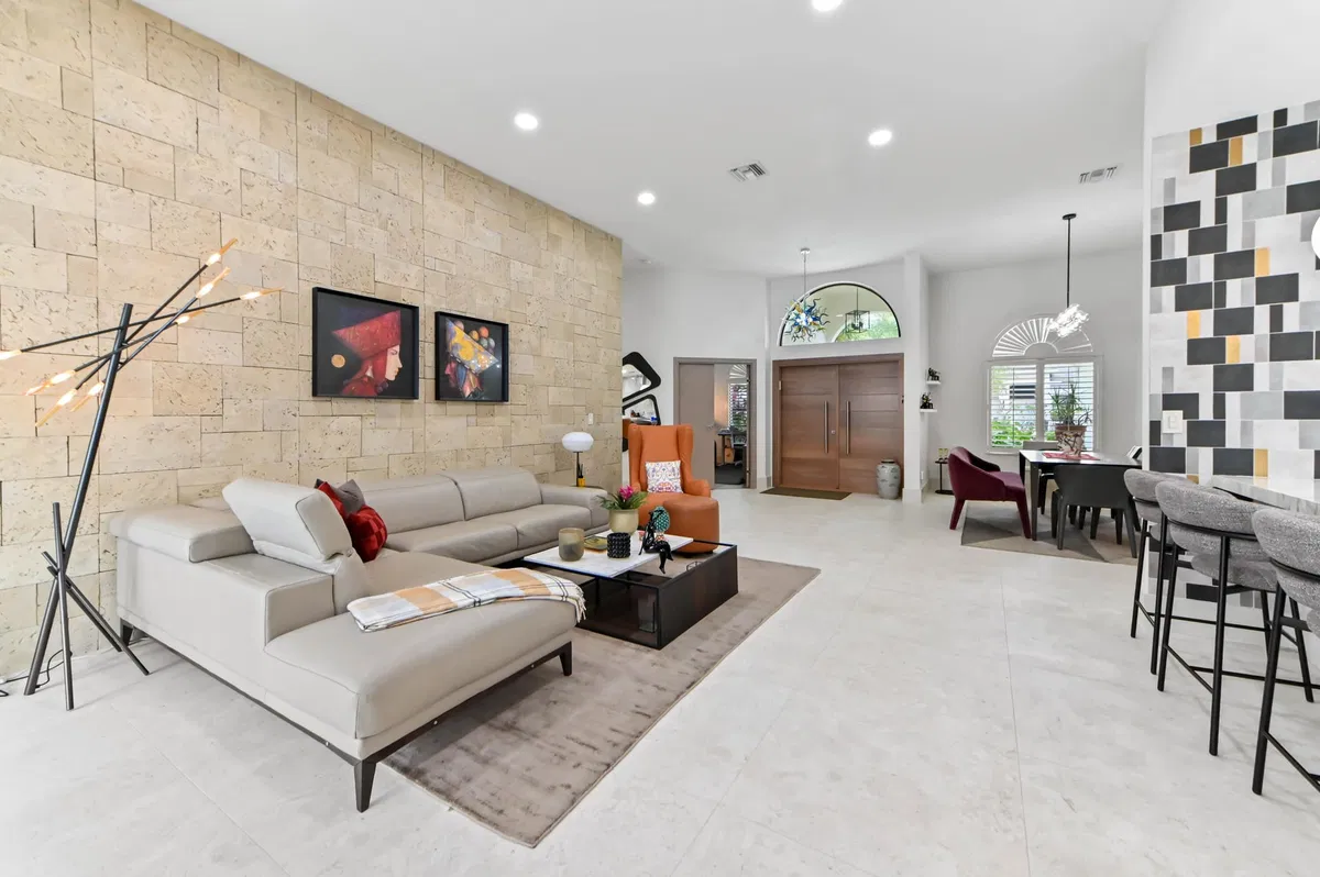 Residence photo 7