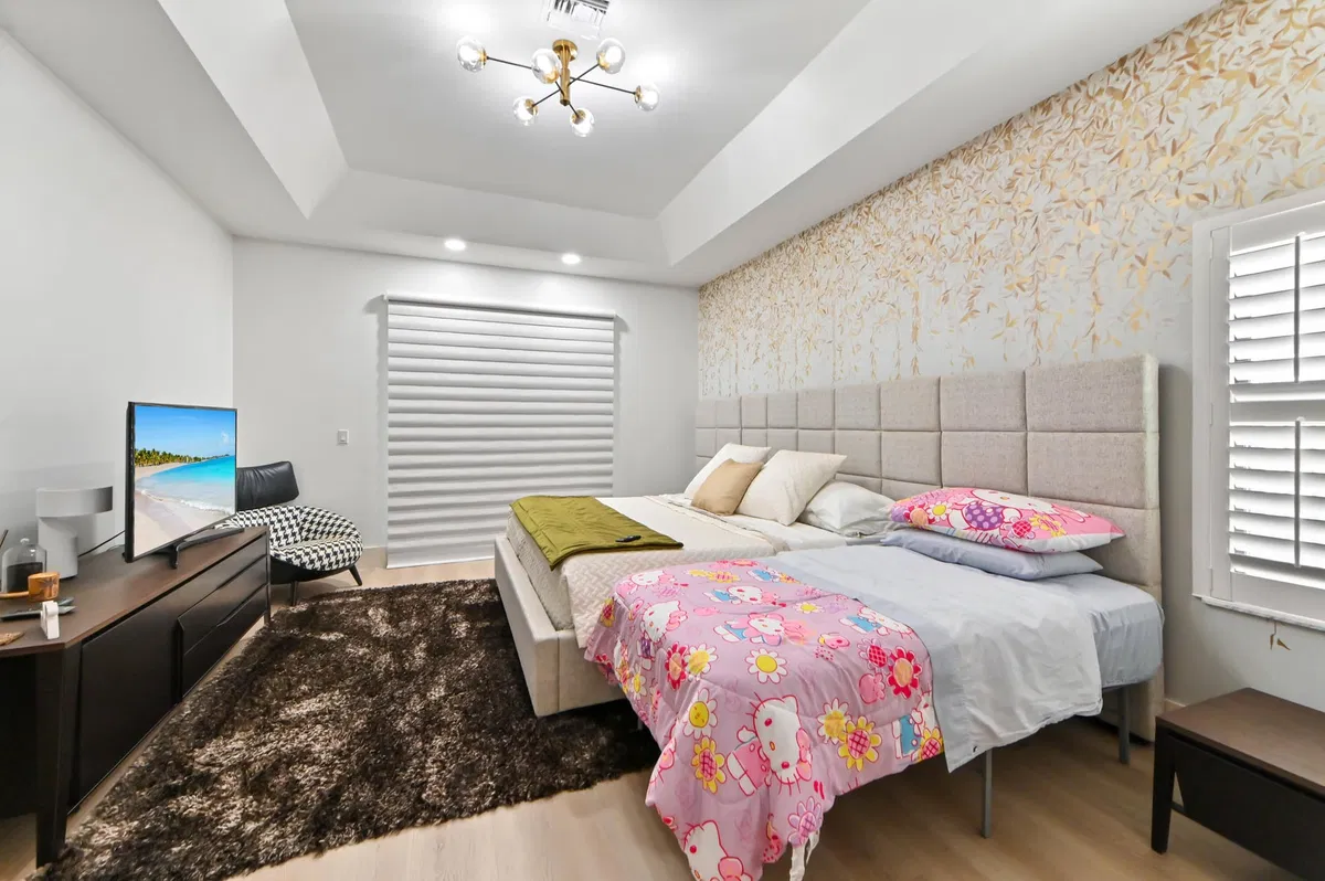 Residence photo 16
