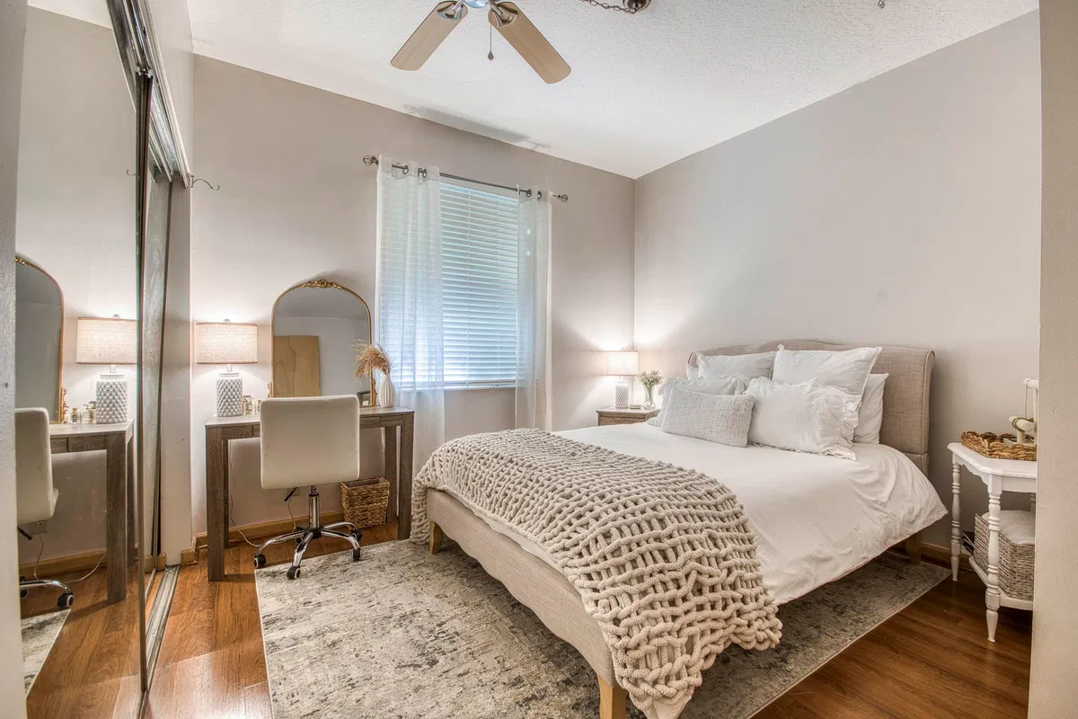 Residence photo 19