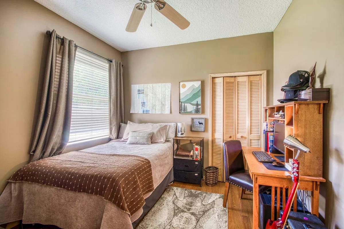 Residence photo 22