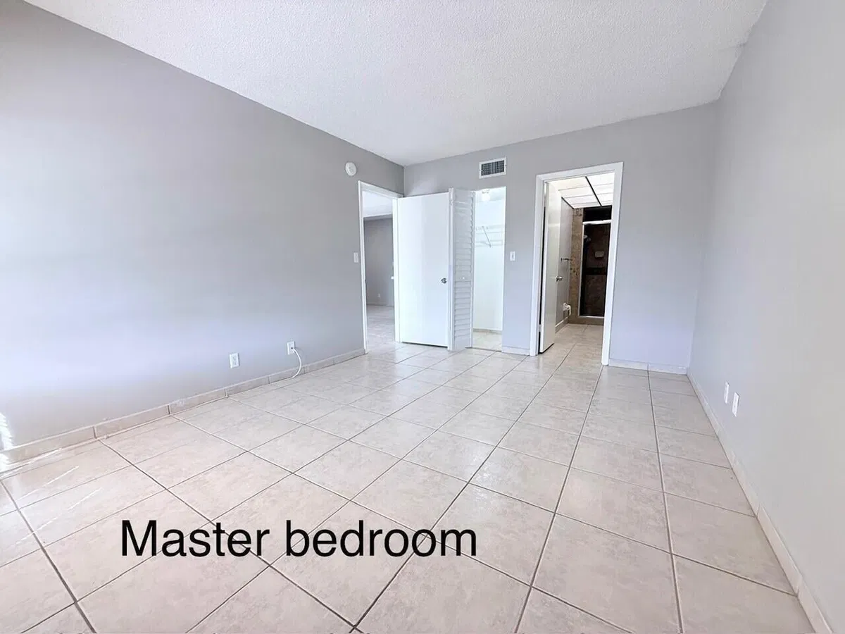 Residence photo 13