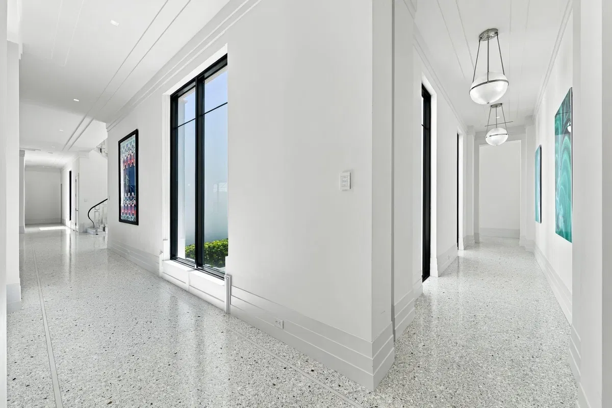 Residence photo 31