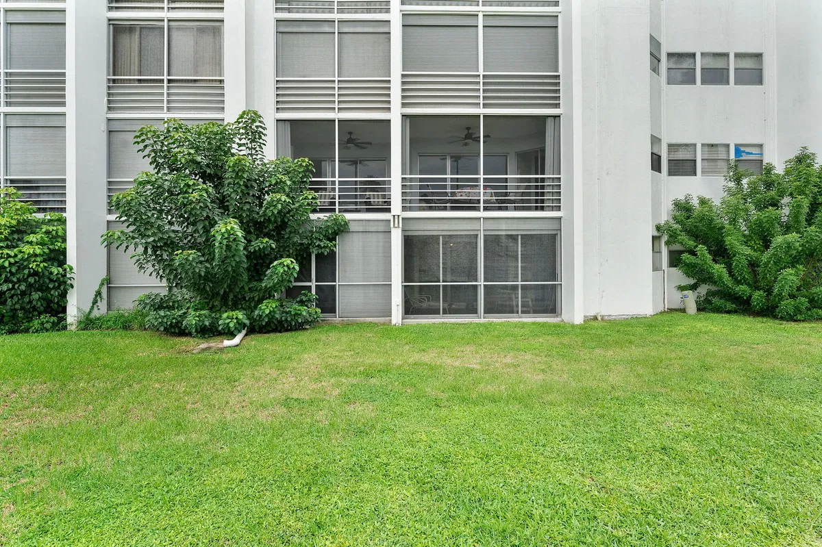  Unit 104 photo 22