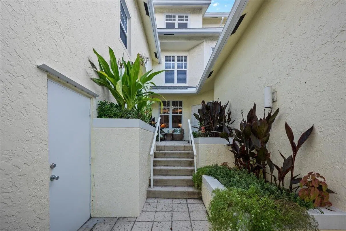 Residence photo 4