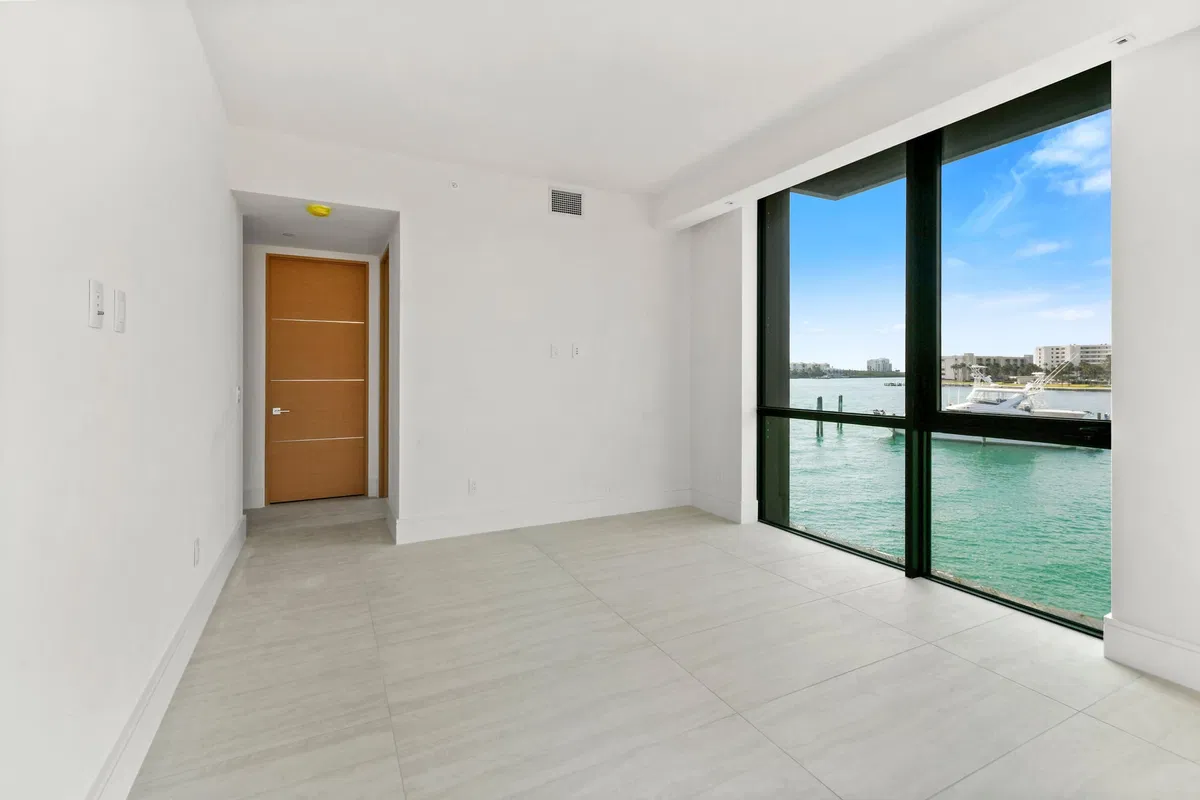 Forte Luxe Unit 8 photo 16