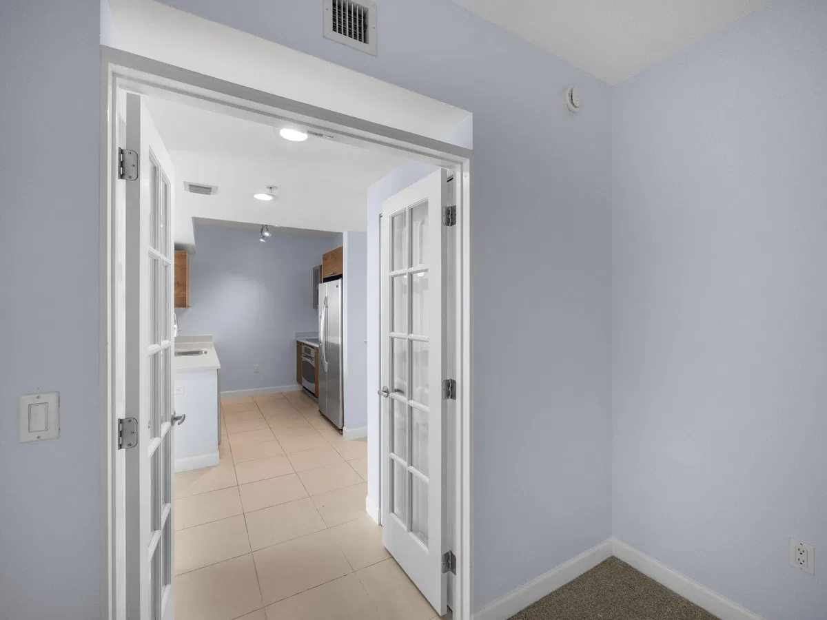 City Palms Unit 918 photo 19