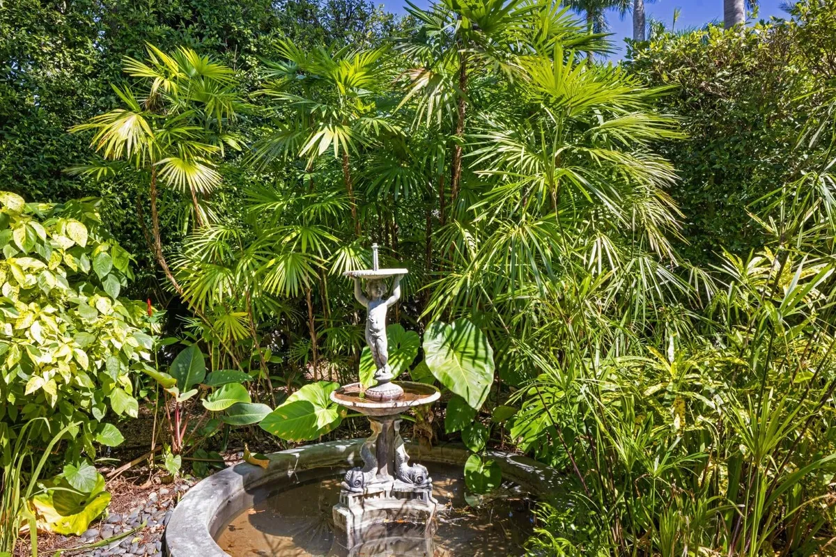 Estate Section Palm Beach Residence photo 70