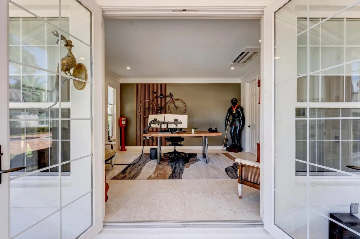 Residence photo 16