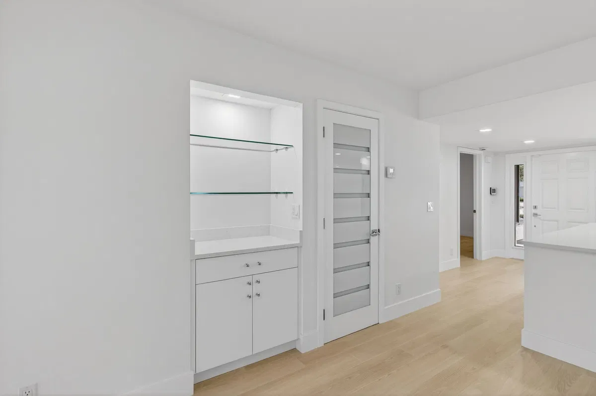 Unit 13605 photo 13