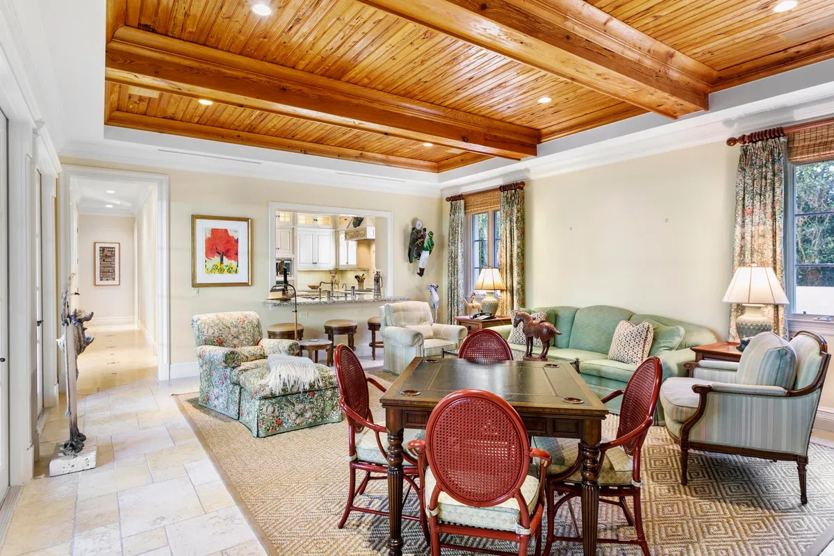 Stotesbury Park Residence photo 16