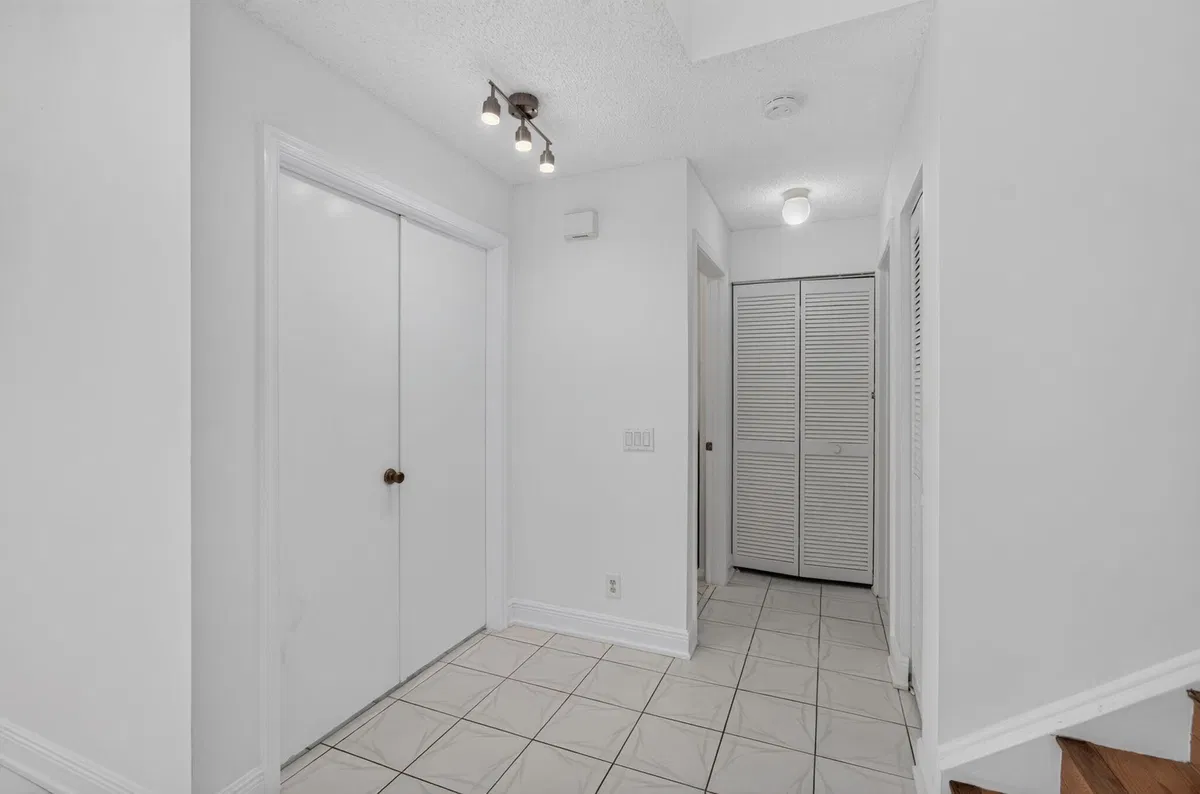 Residence photo 34