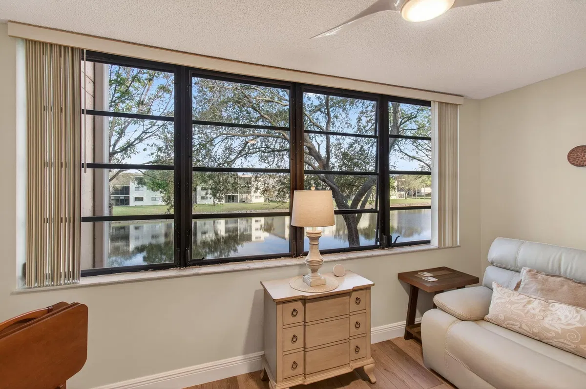 Unit 204 photo 13