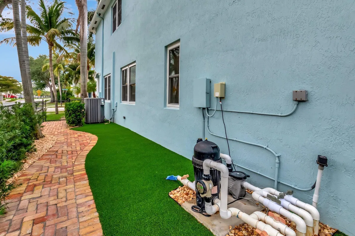 Residence photo 43