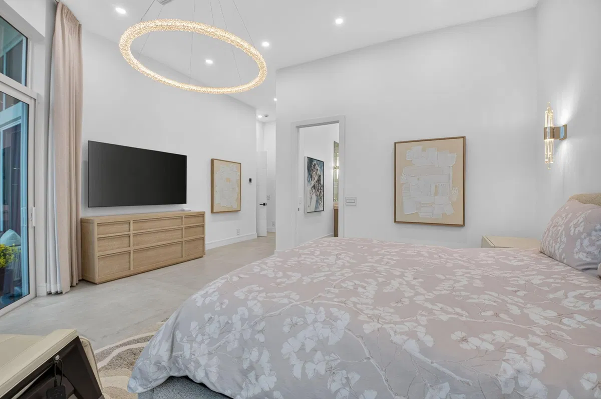 Woodfield Country Club Residence photo 19