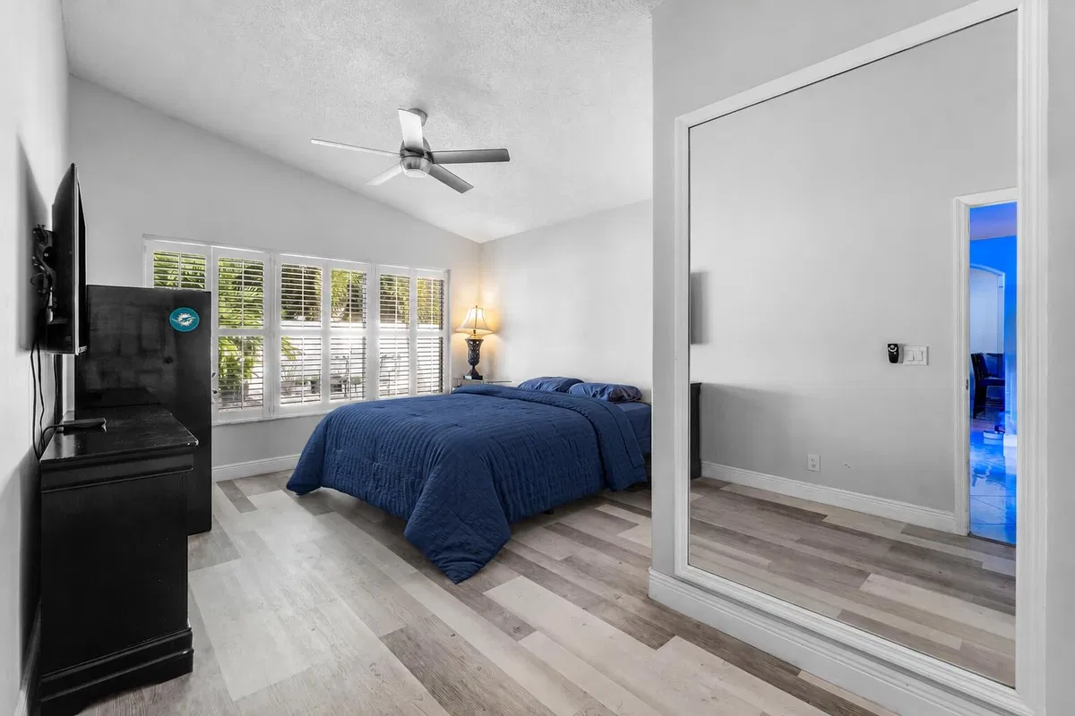 Residence photo 19